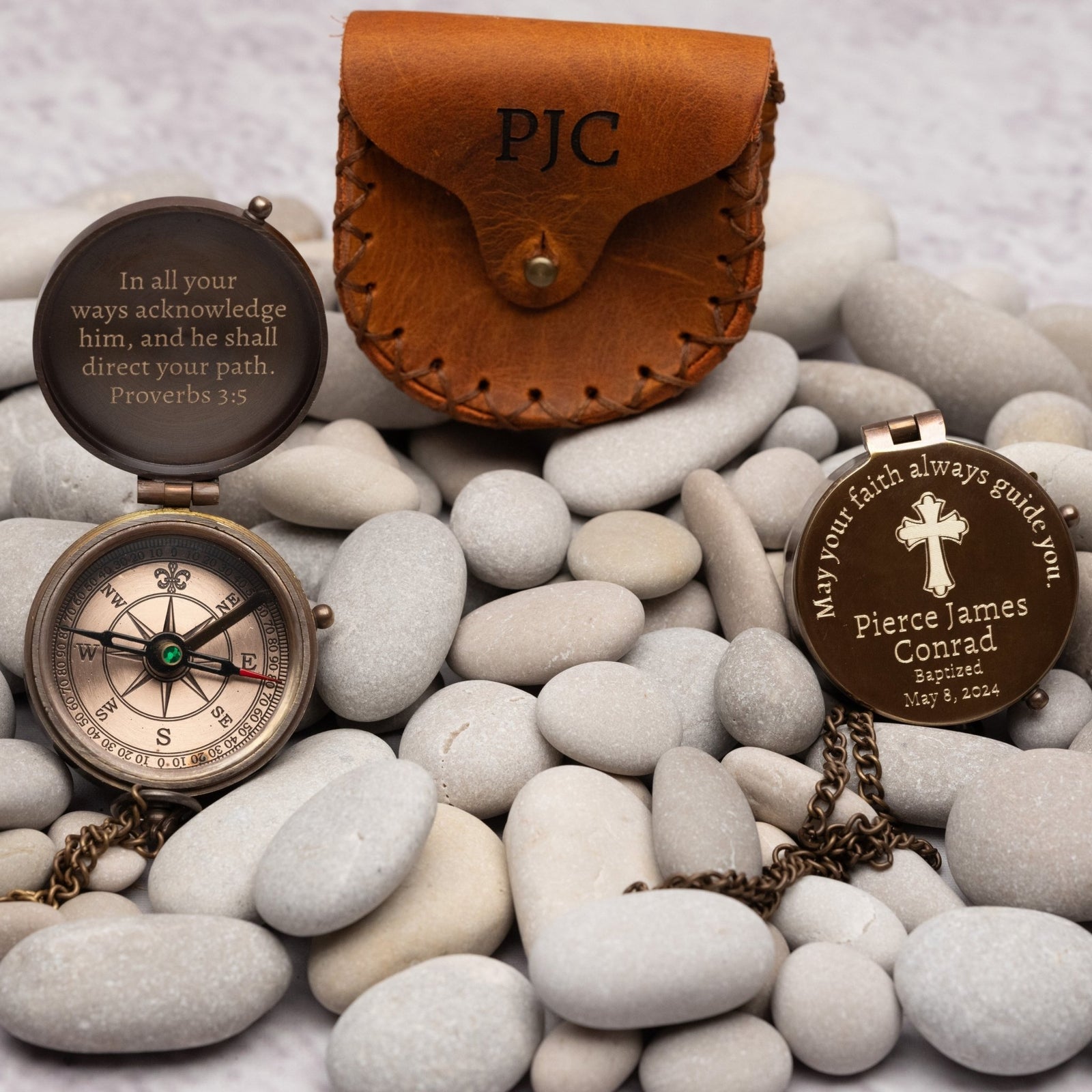 Personalized compass for Christian celebrations, featuring cross engraving and heartfelt message, unique gift for religious milestones – SFdizayn.com