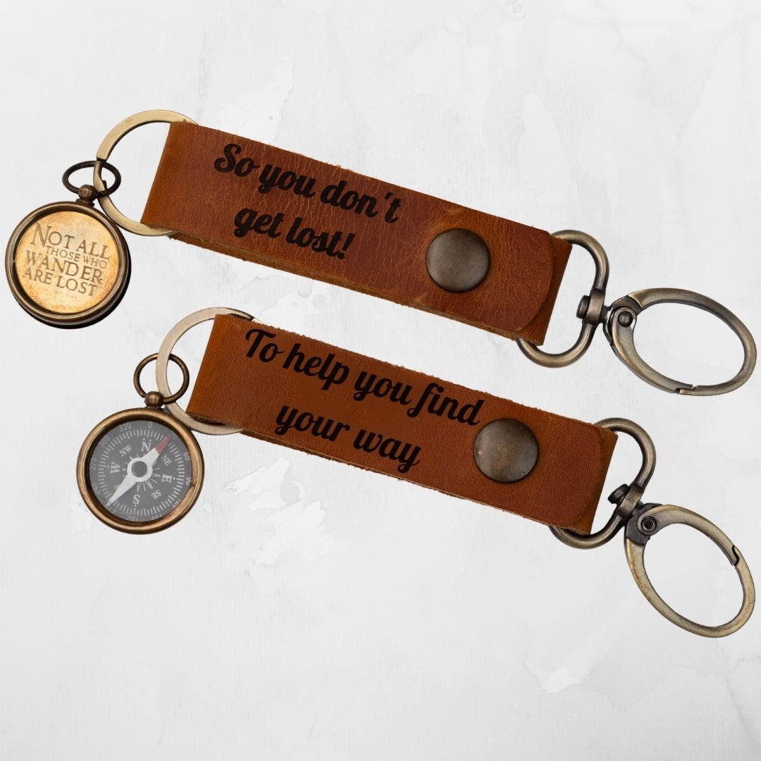 Personalized genuine leather compass keychain with custom engraving – SFDizayn